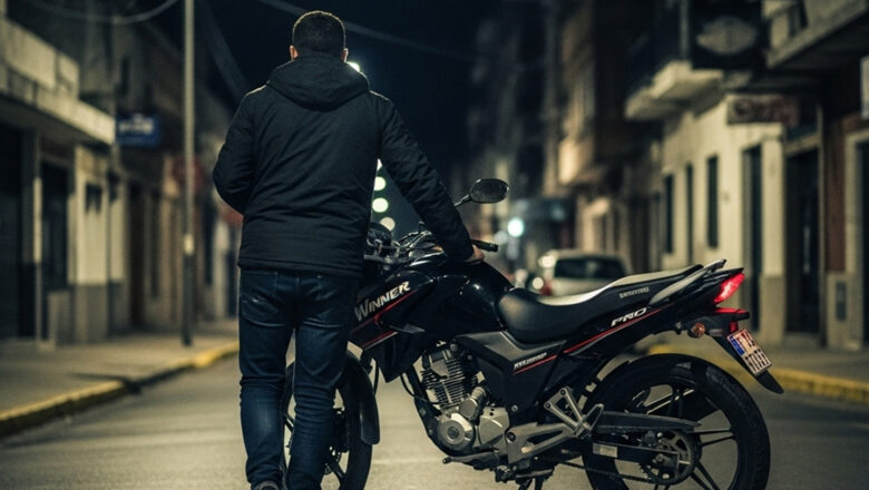 HURTAN MOTO EN MANUEL ORIBE