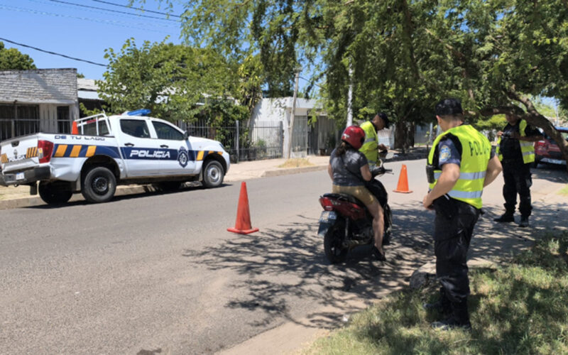 AMPLIO DESPLIEGUE DE CONTROLES POLICIALES EN EL MARCO DEL OPERATIVO ÑANDUBAY