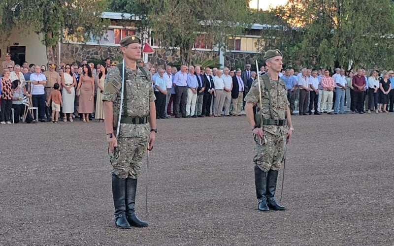 DOS ARTIGUENSES AL FRENTE DEL REGIMIENTO GUAYABOS