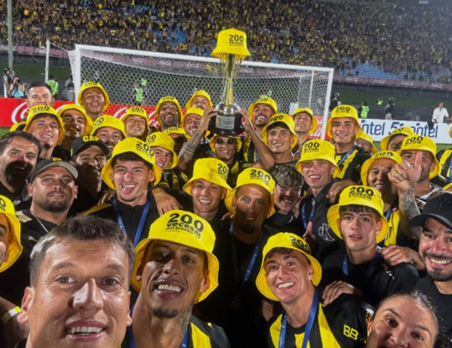 PEÑAROL GANÓ LA SUPERCOPA EN PENALES