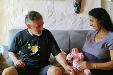 BEBÉ NACIÓ EN LA CALLE FRENTE AL HOSPITAL DE ARTIGAS