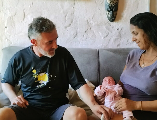 BEBÉ NACIÓ EN LA CALLE FRENTE AL HOSPITAL DE ARTIGAS