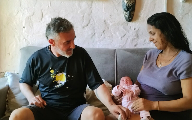 BEBÉ NACIÓ EN LA CALLE FRENTE AL HOSPITAL DE ARTIGAS