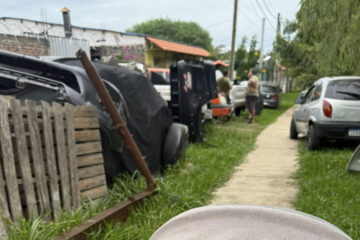 RECLAMAN POR VEREDA OCUPADA EN BARRIO INDEPENDENCIA