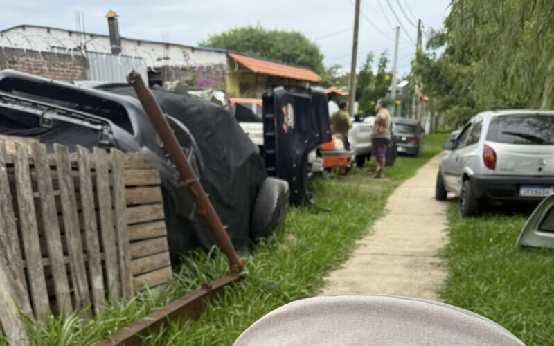 RECLAMAN POR VEREDA OCUPADA EN BARRIO INDEPENDENCIA
