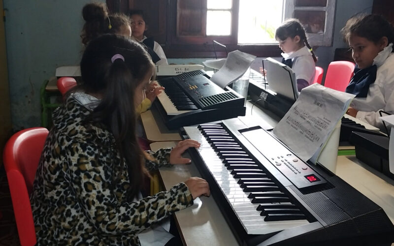 ESCUELA ARTÍSTICA TIENE 203 ALUMNOS Y CUPOS