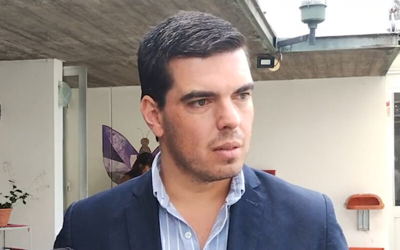 INTENDENTE SORAVILLA RESPALDA DENUNCIA CONTRA VENDEDORA AMBULANTE