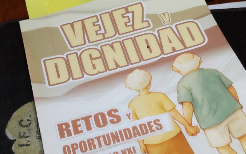 VEJEZ Y DIGNIDAD: RETOS Y OPORTUNIDADES PARA EL SIGLO XXI