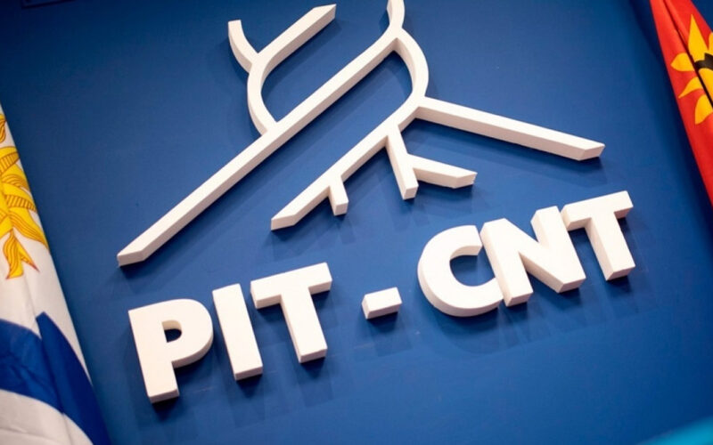 PIT-CNT RECHAZA VISITA DE ORSI A PORTAAVIONES