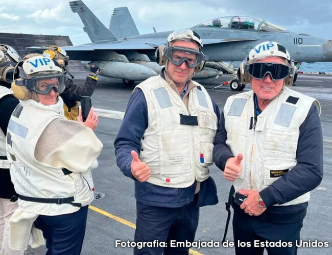 ORSI VISITÓ EL PORTAAVIONES USS NIMITZ