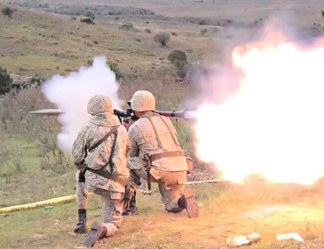 MILITARES DEL REGIMIENTO 10 EN MANIOBRAS ANUALES