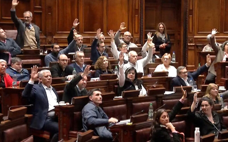 ASAMBLEA GENERAL APROBÓ ENVIAR EL CASO CARDAMA A FISCALÍA